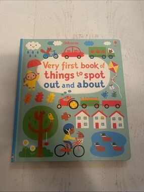 Usborne Very First Book of Things to Spot Out and About